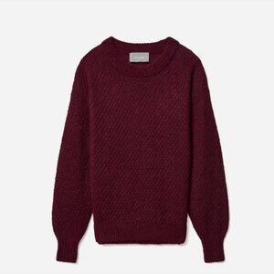 Everlane Aplaca Diamond Stitch Crew in burgundy, size small